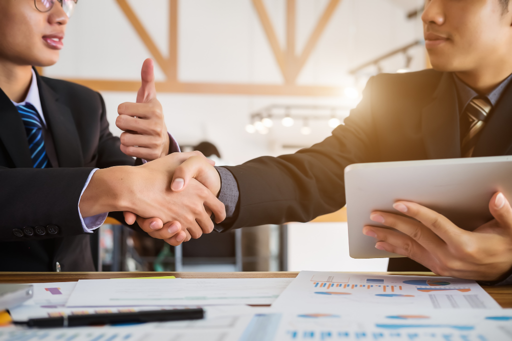 Làm Thế Nào Để Doanh Nhân Tạo Dựng Mối Quan Hệ Kinh Doanh Hiệu Quả?